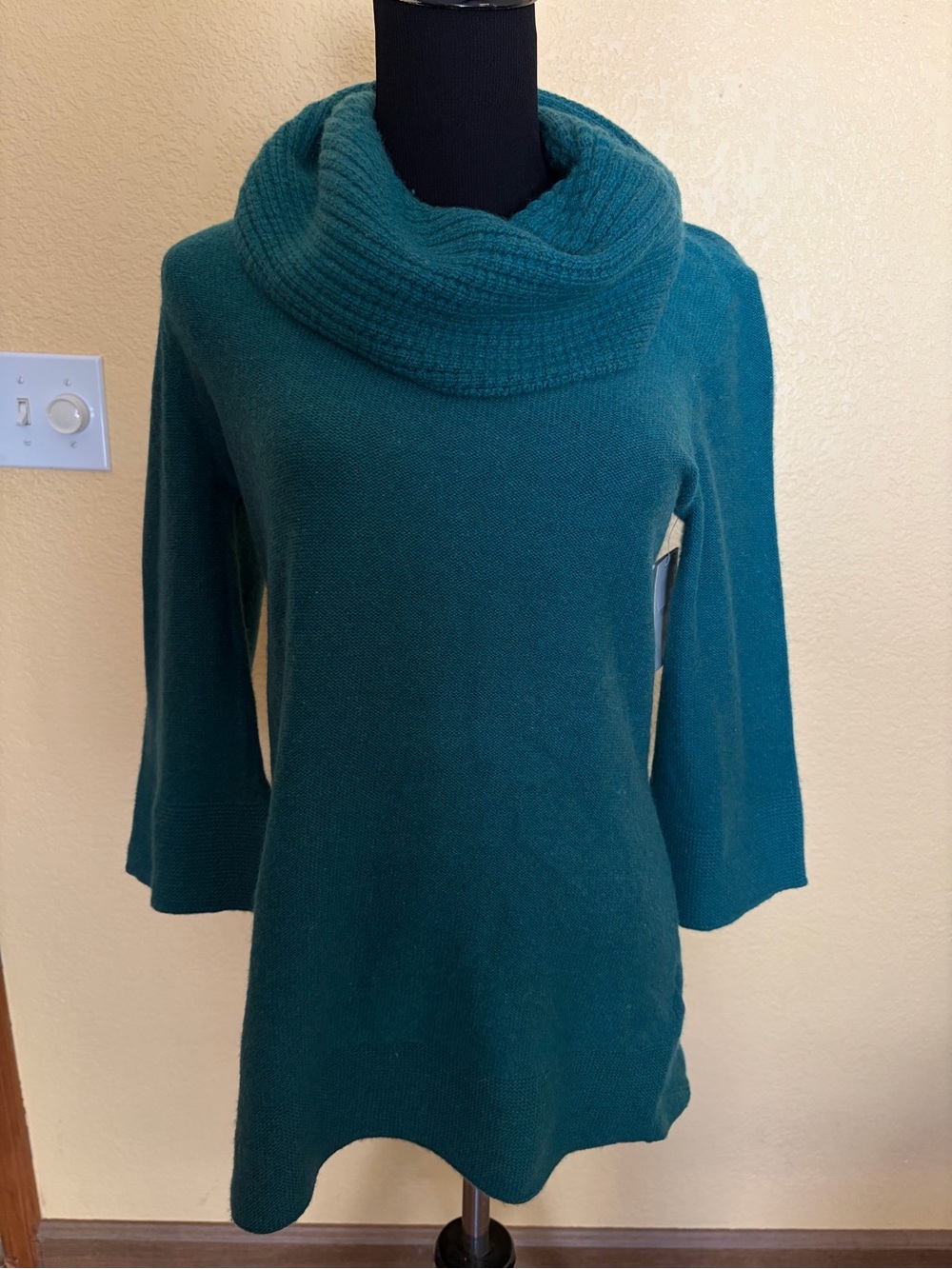 Nordstrom Collection 100% Cashmere Cowl Neck Teal Women's Sweater size S NWT